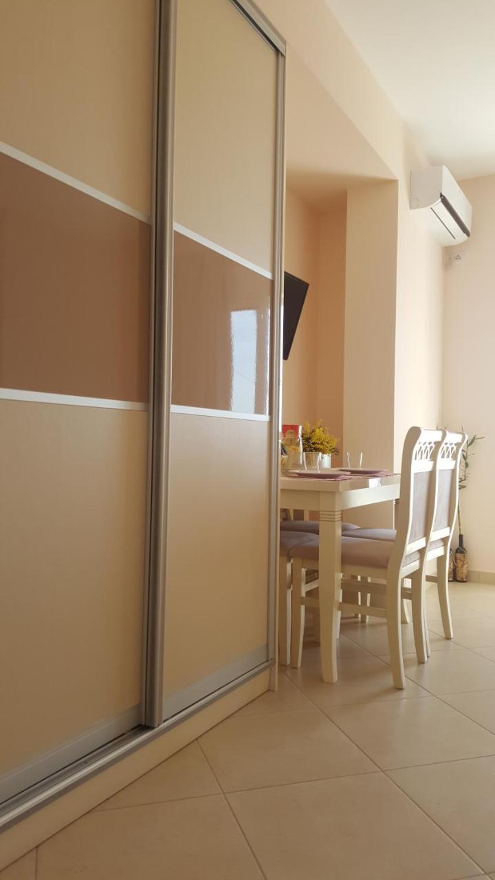 Amaris Apartment ซารานเดอ ภายนอก รูปภาพ
