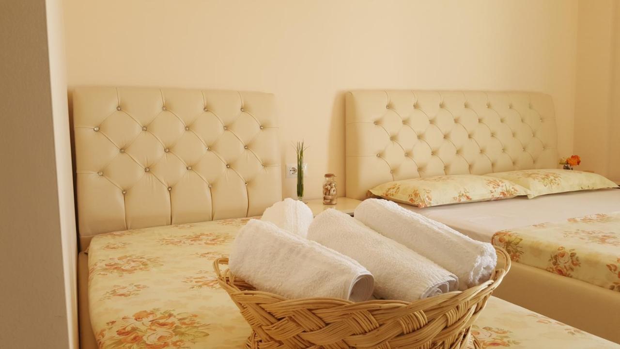 Amaris Apartment ซารานเดอ ภายนอก รูปภาพ